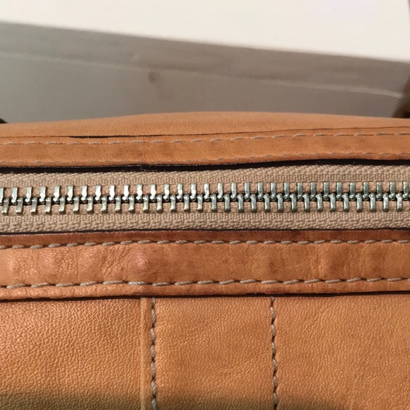 Coach “Hampton” Large Tan Cowhide Leather Satchel - Picture 14 of 16